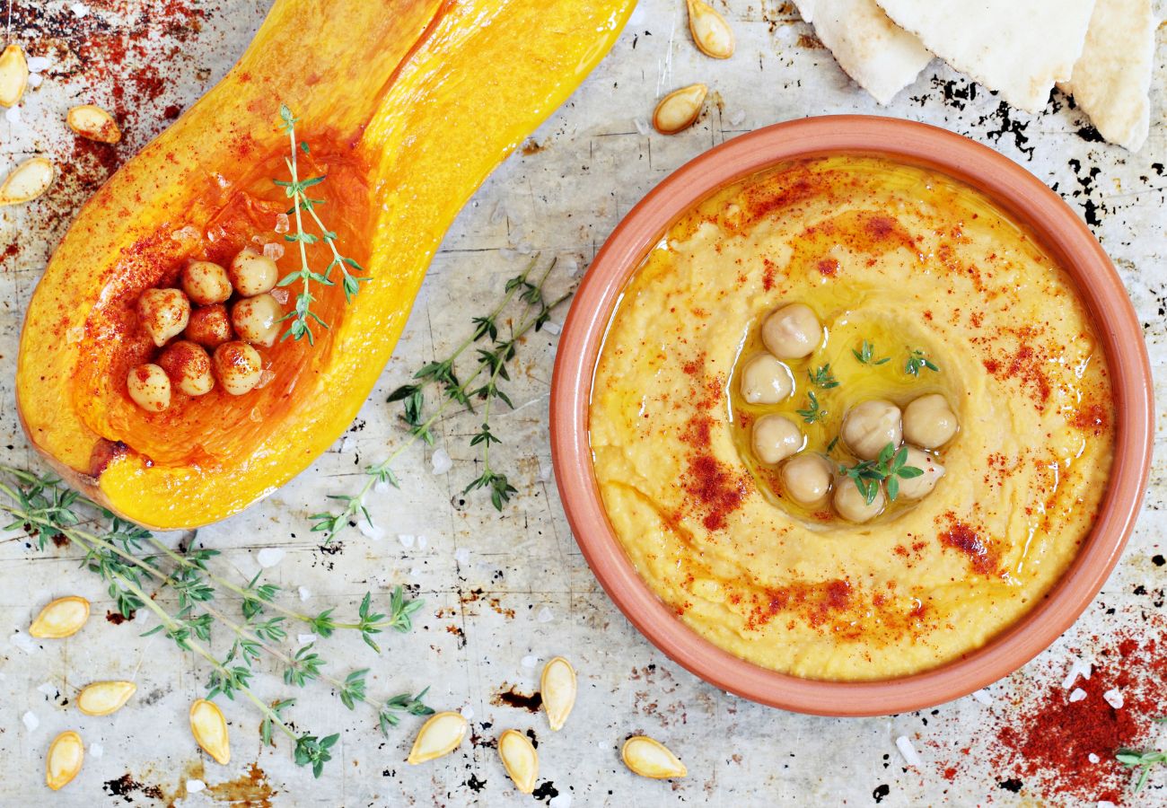 hummus de carbassa amb cigrons, un dip perfecte per a les tardes de tardor