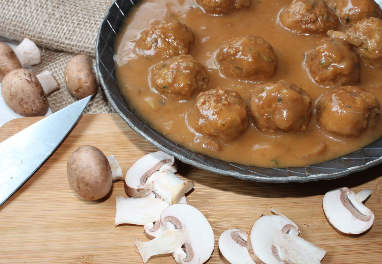 recepta de Mandonguilles amb bolets: la recepta tradicional que triomfa a la tardor